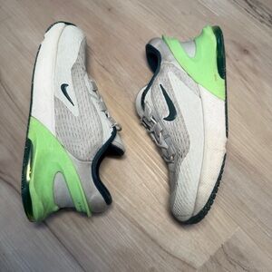 Nike Air Max 270 Go Kids Shoes - White and Green Size 9C